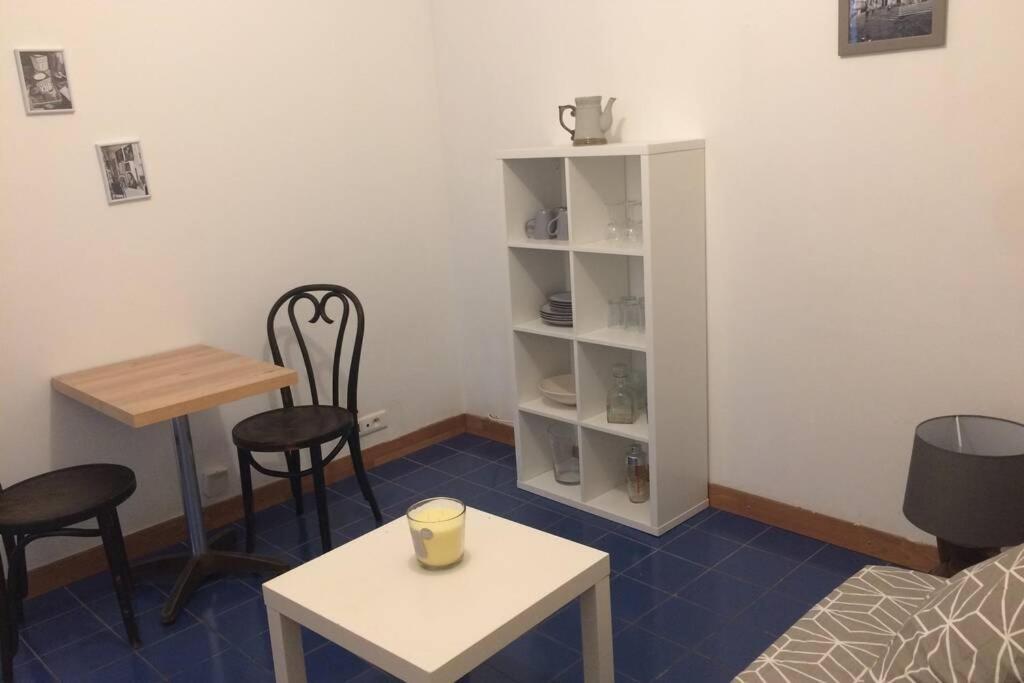 Studio . T1 CV - Calme avec cour Montpellier Esterno foto