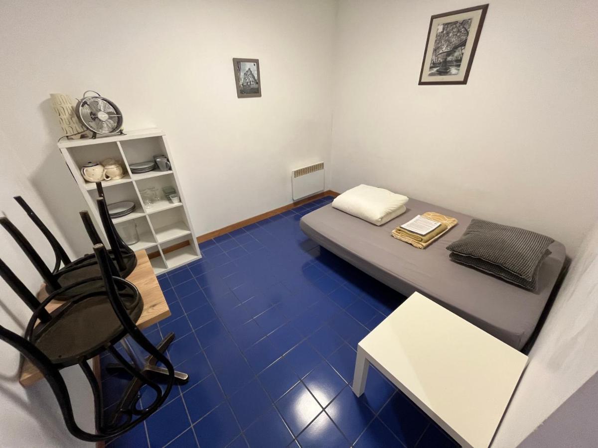 Studio . T1 CV - Calme avec cour Montpellier Esterno foto
